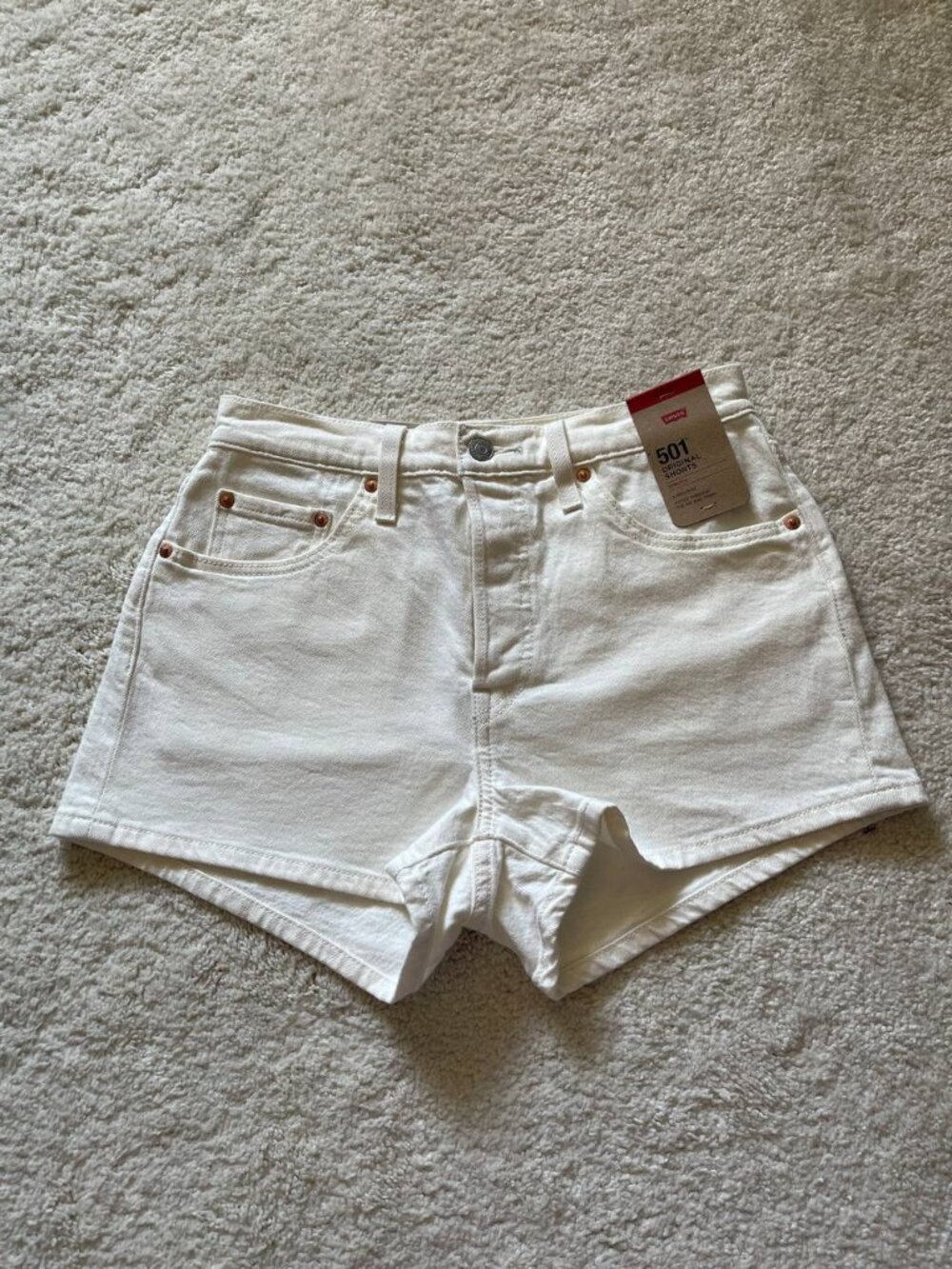 NWT Levi's 501 High Rise Women’s Denim Cream Stretch Shorts Size 28